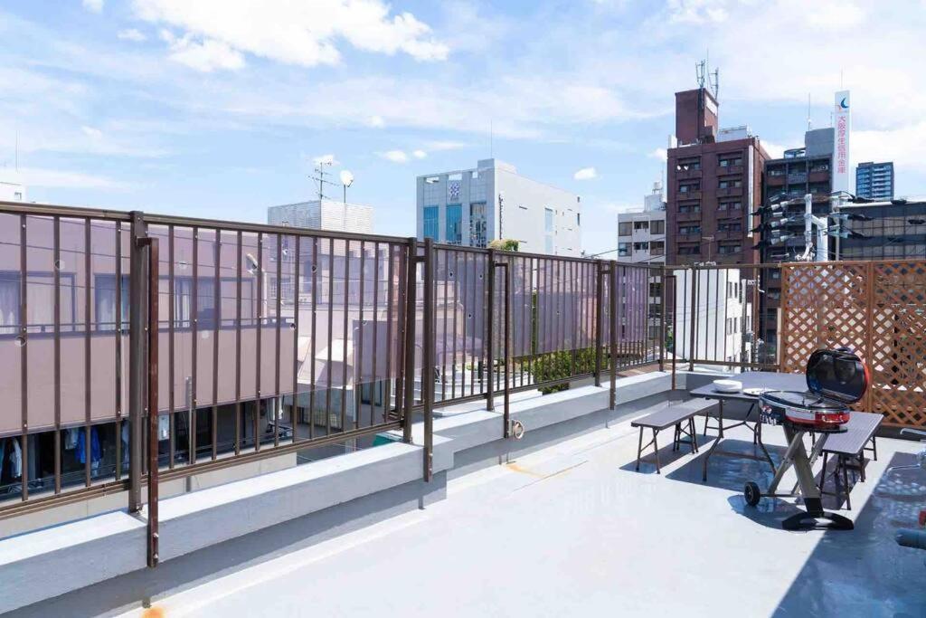 דירות אוסקה Sanacion Namba 難波千日前の5Ldk120平米 駅徒歩2分 広々バルコニーでバーベキューも可能 מראה חיצוני תמונה
